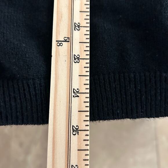 Charter Club Luxury Cashmere Vneck Sweater Black SZM Classic Old Money - Picture 8 of 9